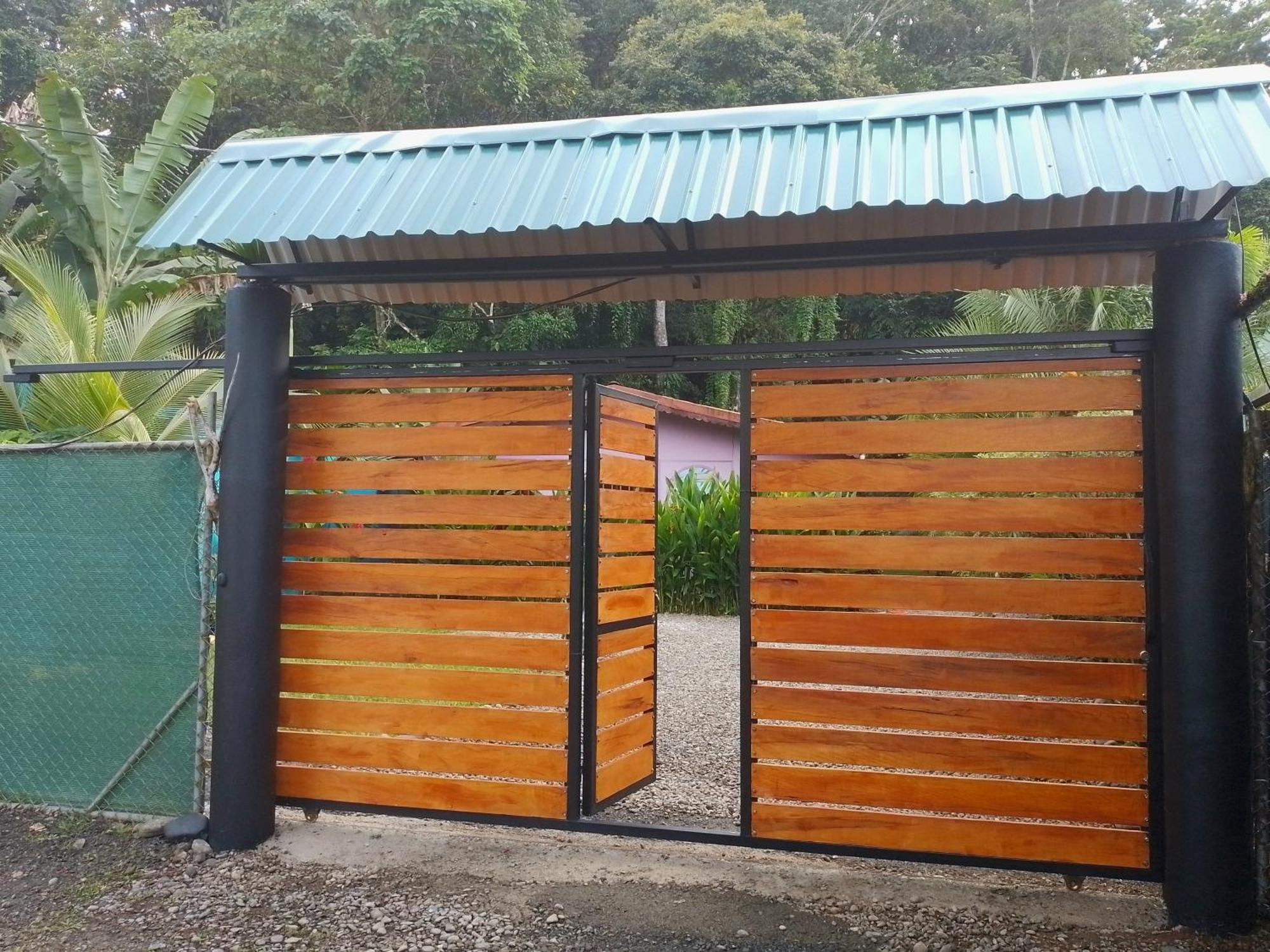 Casa Alegra Apartment Puerto Viejo de Talamanca ภายนอก รูปภาพ